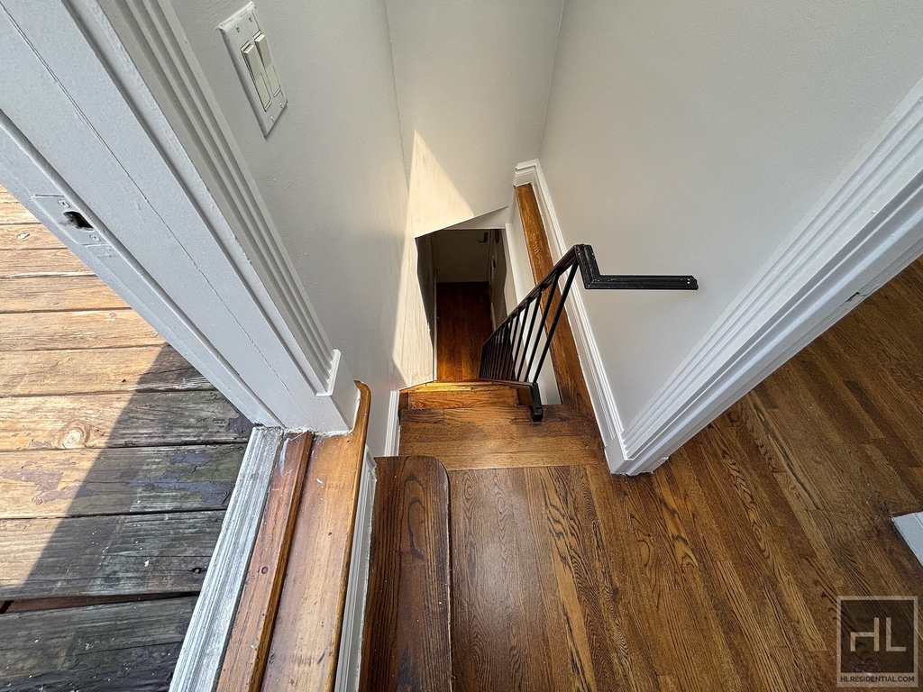 E 13th St. - Photo 11