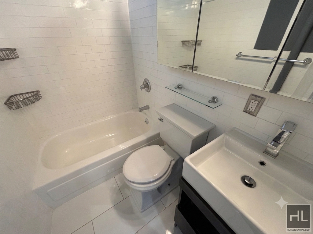 E 13th St. - Photo 14
