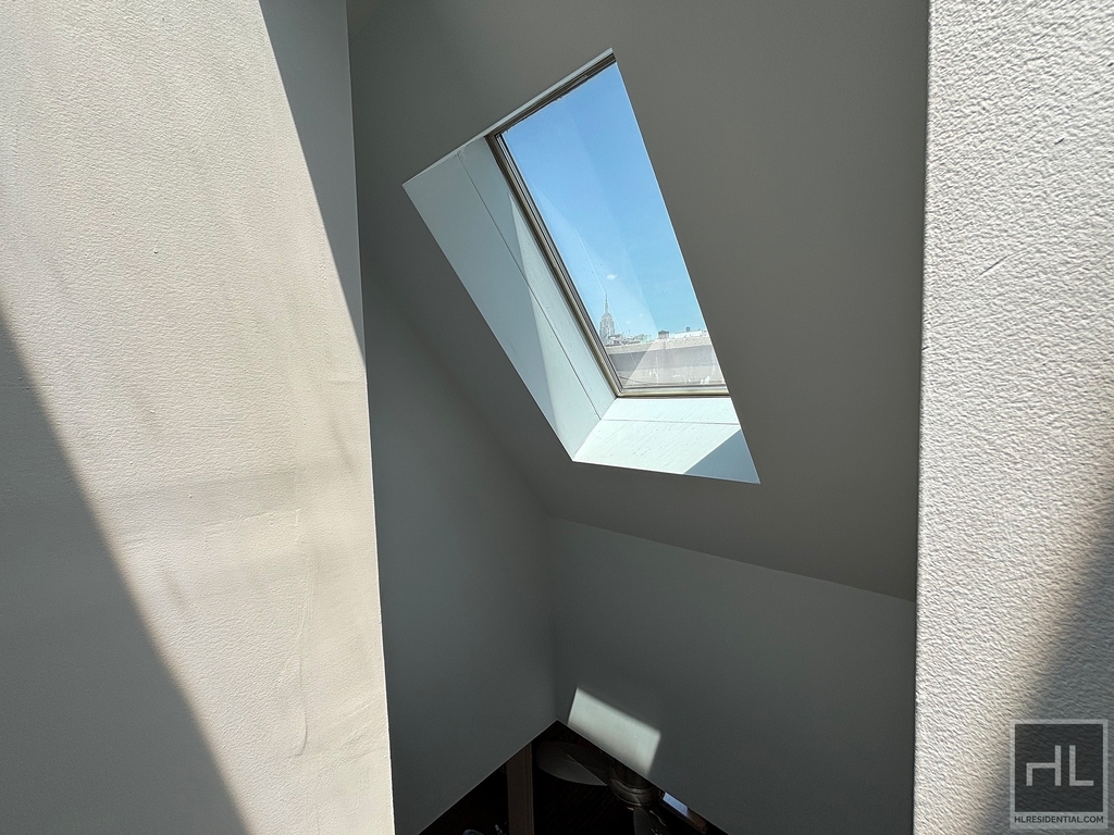 East 13 Street - Photo 7