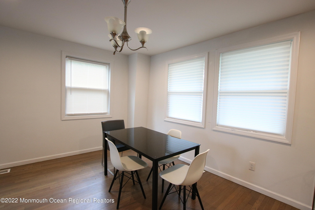 142 Delaware Avenue - Photo 3
