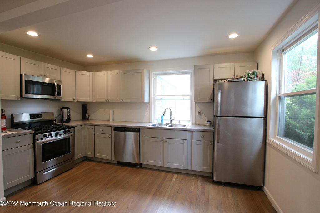 142 Delaware Avenue - Photo 2