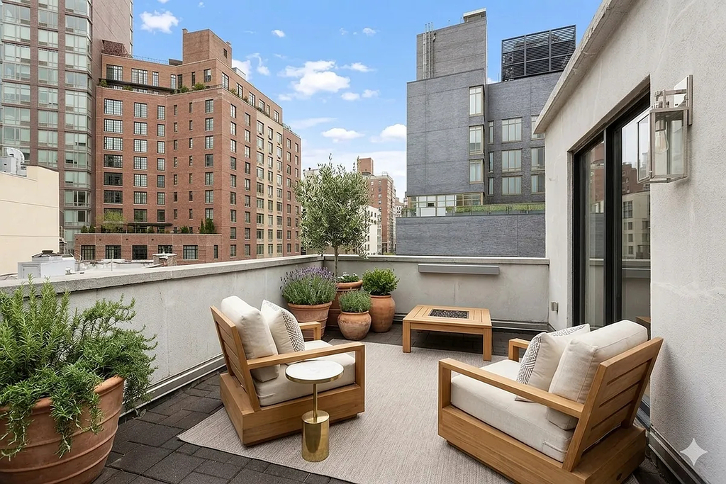 186 Orchard Street - Photo 0
