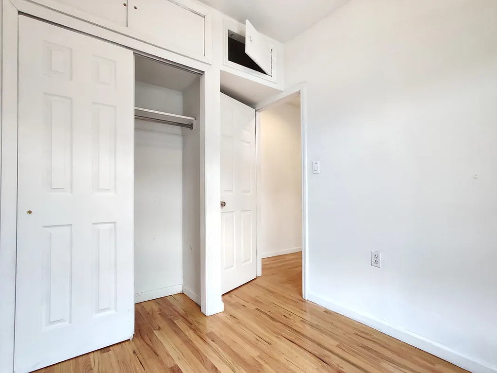 214 1st Avenue - Photo 3