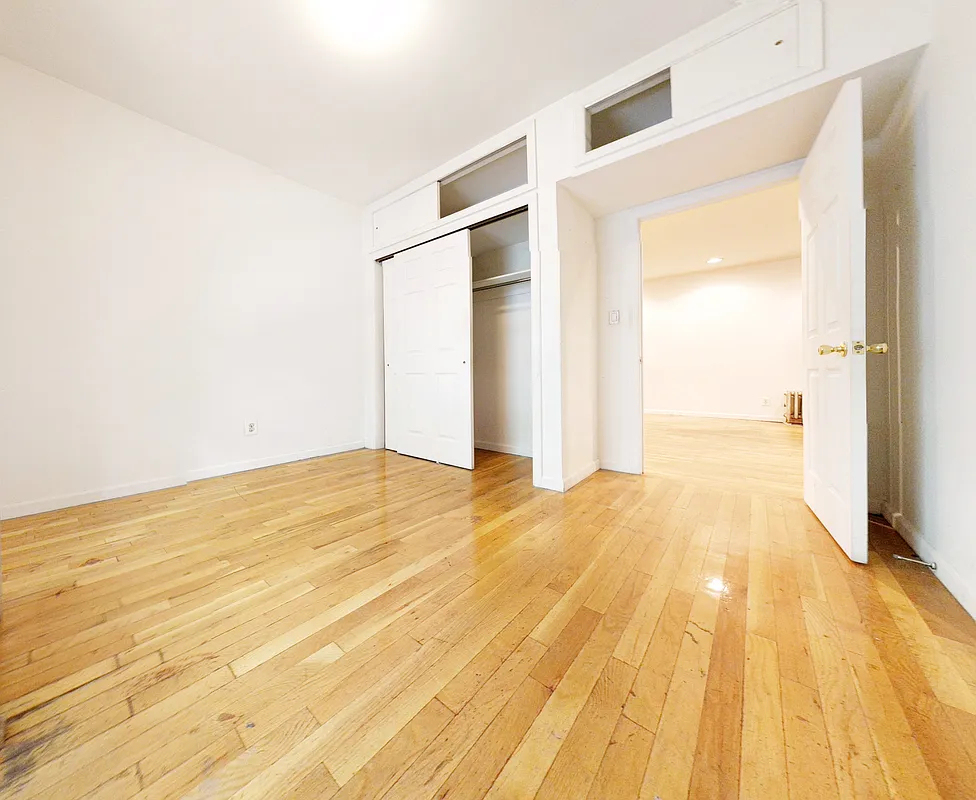 299 East 11th Street - Photo 3