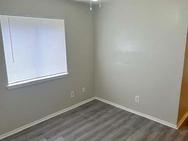 806 Phillips Drive - Photo 15