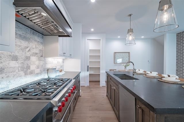4529 Emerson Avenue - Photo 2