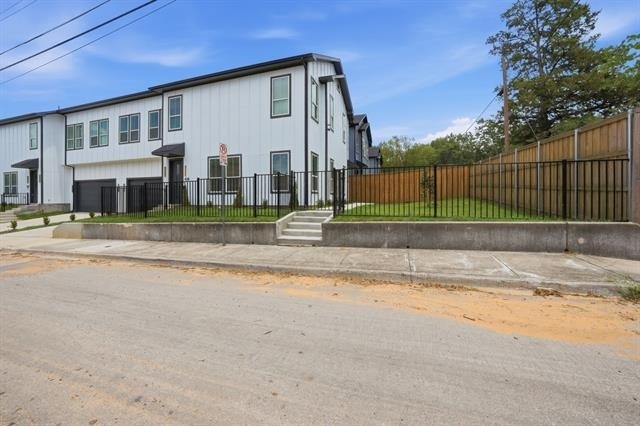 428 N Patton Avenue - Photo 0