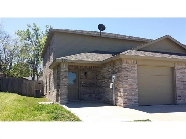 925 Parkplace Ridge - Photo 0