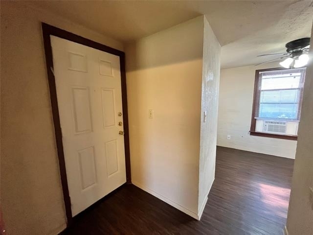 511 W Collins Street - Photo 4