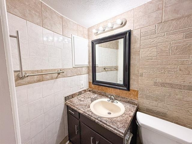 5001 Bowser Avenue - Photo 14
