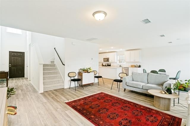 242 Lake Erie Drive - Photo 2