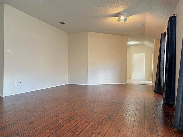 9805 Nixon Drive - Photo 3