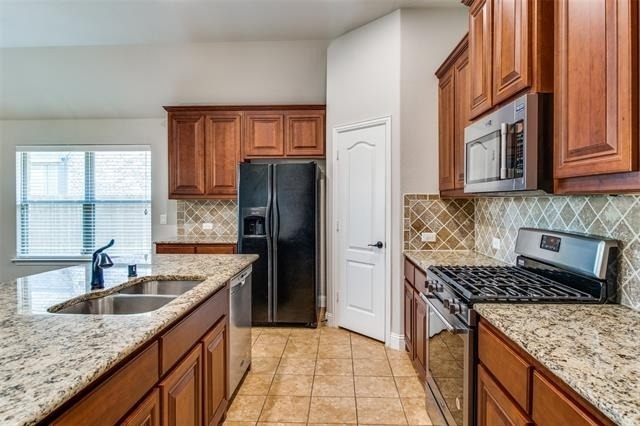 4619 Amesbury - Photo 7