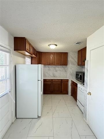 1109 E Inwood Drive - Photo 5