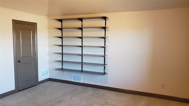 1621 Colonial Drive - Photo 36