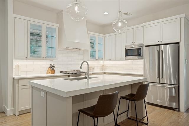 5615 Ellsworth Avenue - Photo 3