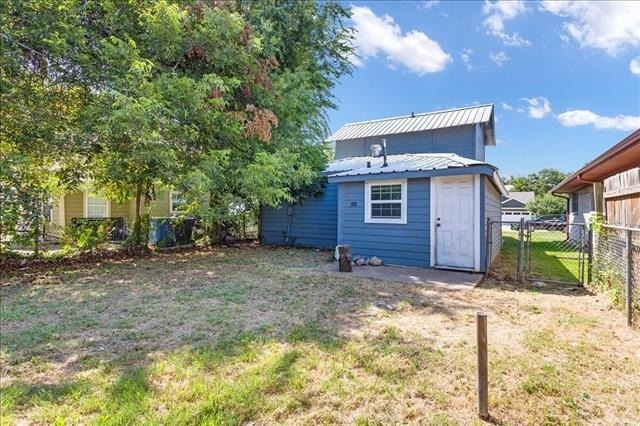 917 W Crawford Street - Photo 13