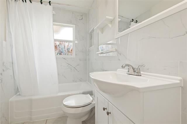 2414 San Medina Avenue - Photo 7