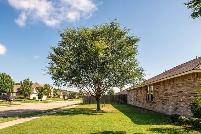 25 Larkspur Drive - Photo 2