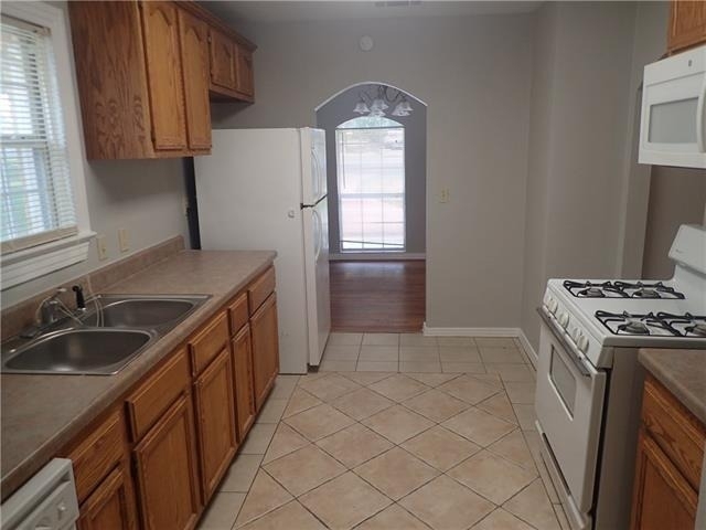 6340 Parkdale Drive - Photo 6