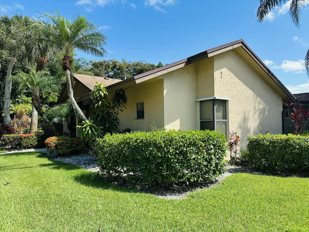 3953 Cocoplum Circle - Photo 1