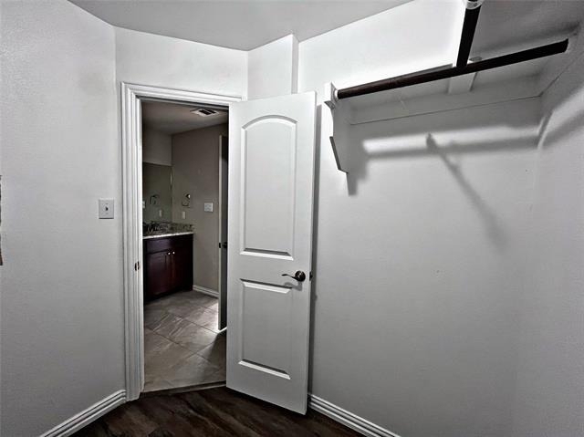 4916 Villas Drive - Photo 15