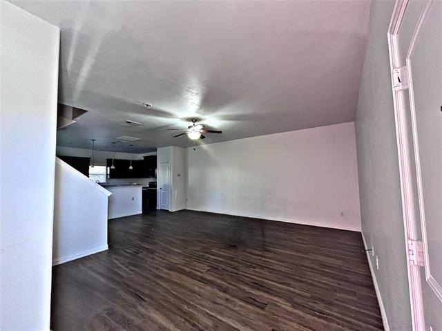 4916 Villas Drive - Photo 2
