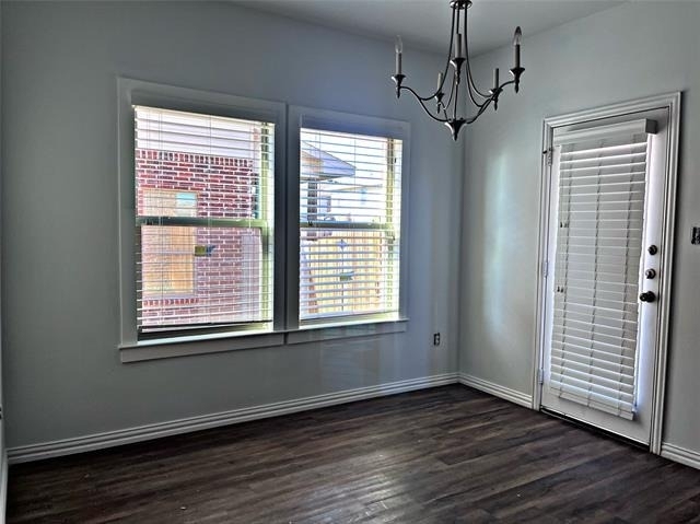 4916 Villas Drive - Photo 4