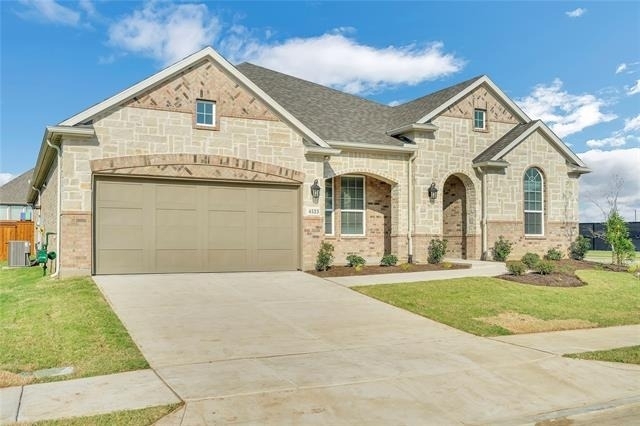 4523 Westminster Avenue - Photo 1