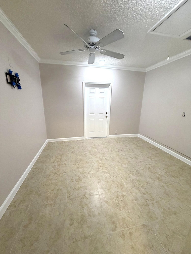 9585 Affirmed Lane - Photo 6