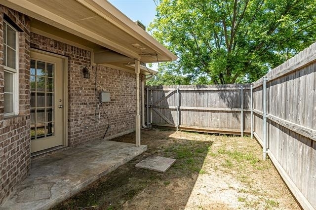 1803 Park Place - Photo 16