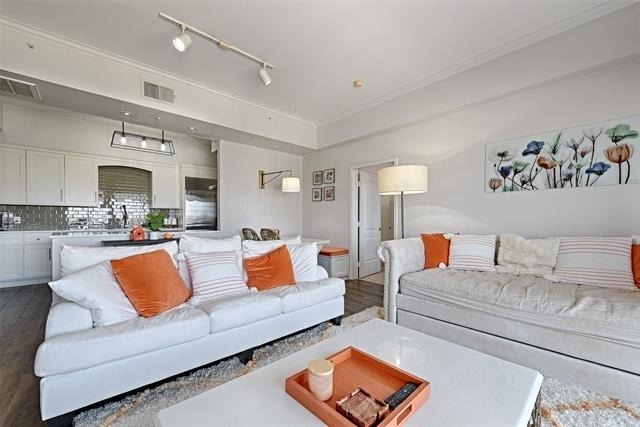 3225 Turtle Creek Boulevard - Photo 16
