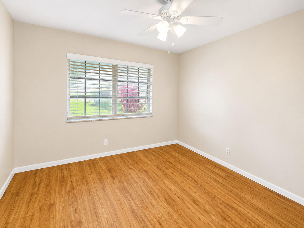 2120 Ne 41st Street - Photo 9