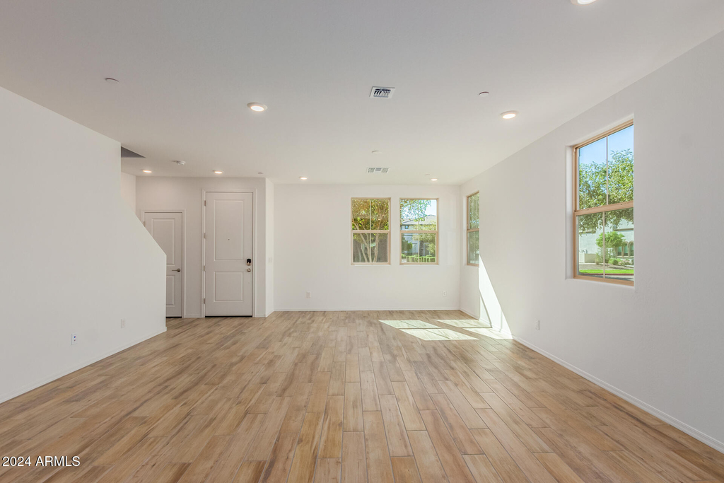 1871 E Hampton Lane - Photo 5