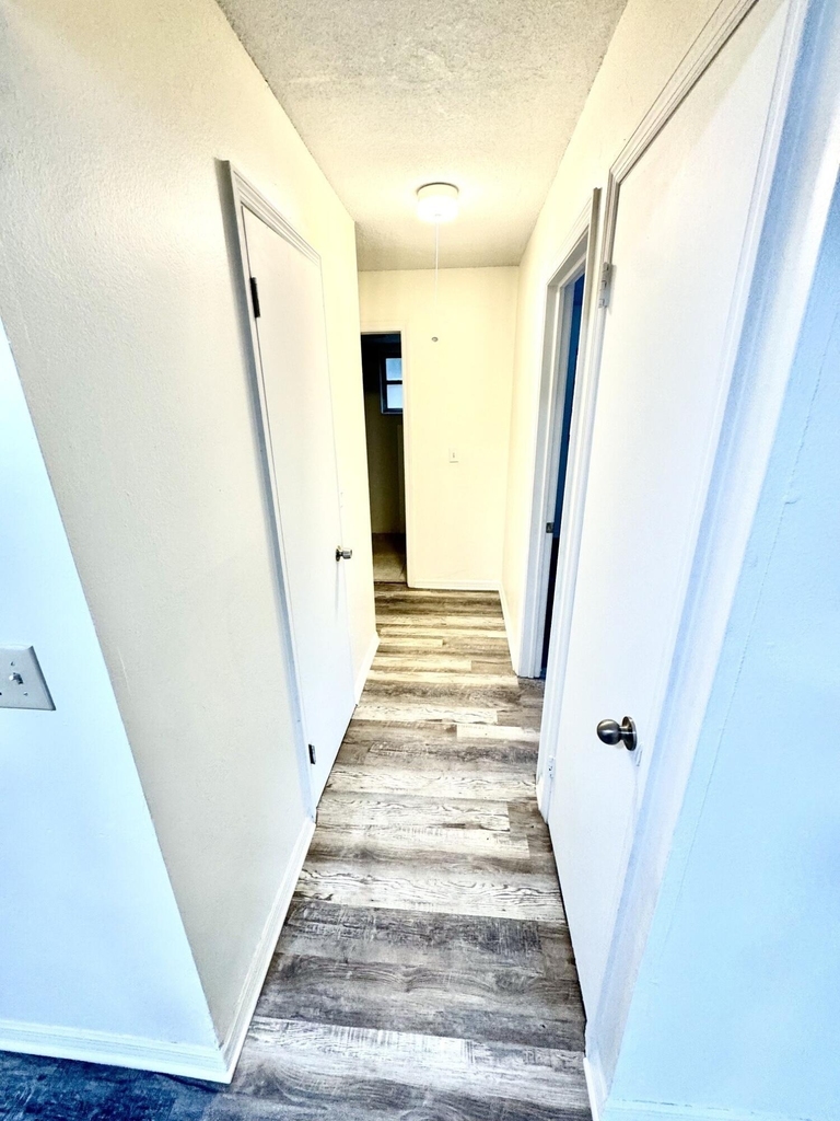 417 N K Street - Photo 7