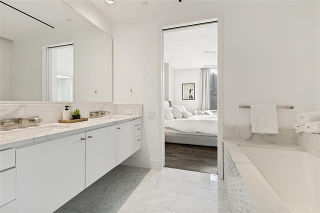 2408 Victory Park Lane - Photo 15