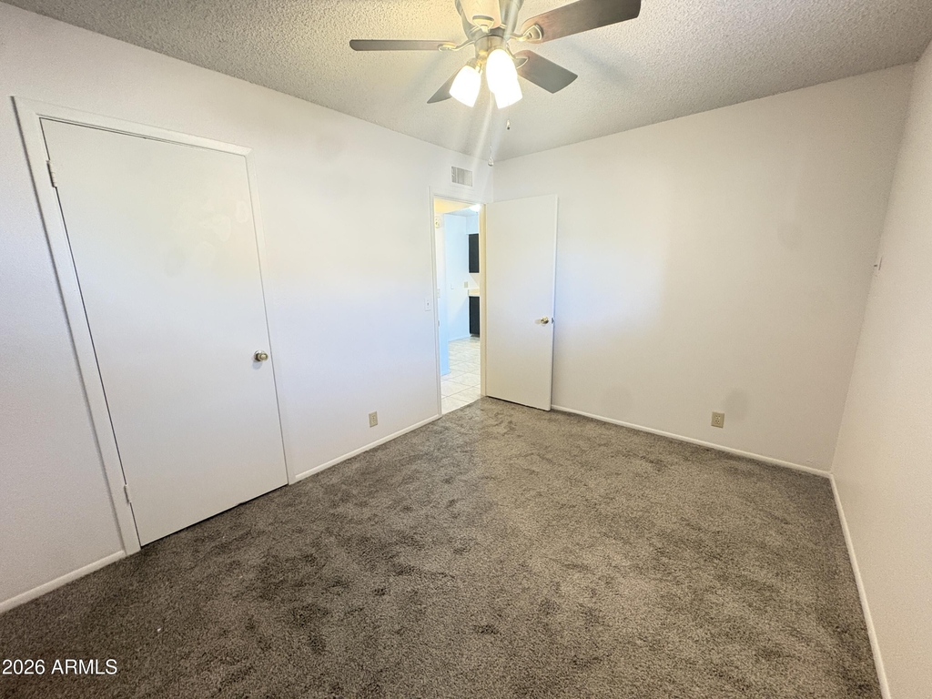 2931 E Beck Lane - Photo 5