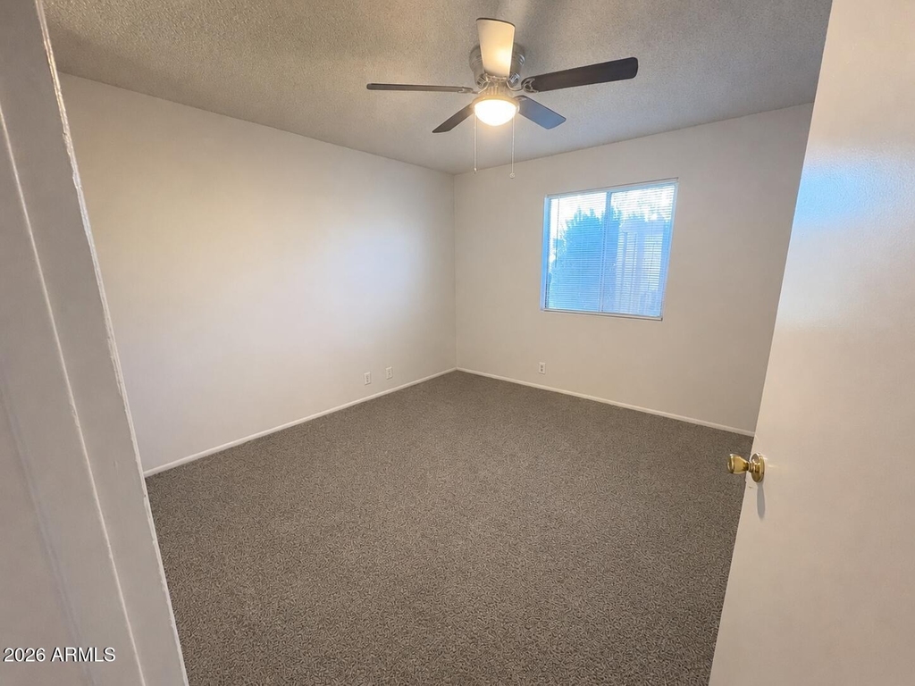 2931 E Beck Lane - Photo 6