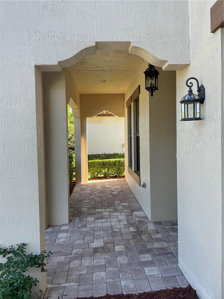 11170 Nw 83 Manor - Photo 1