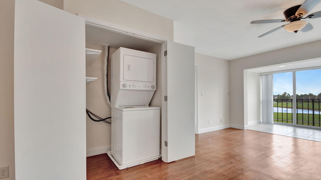 4539 Luxemburg Court - Photo 20