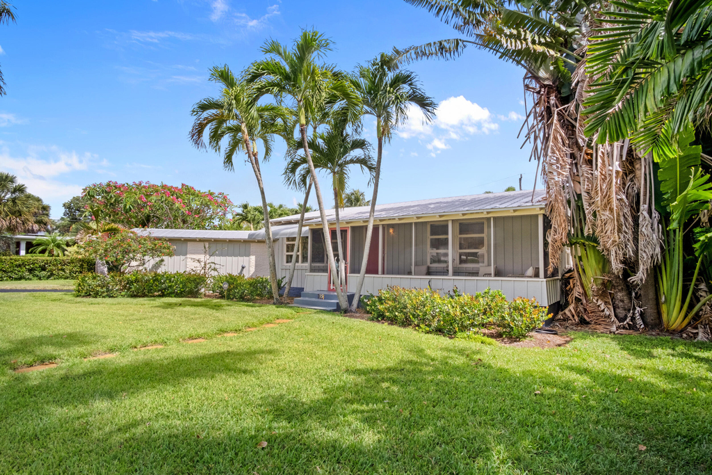15 N Swinton Circle - Photo 1