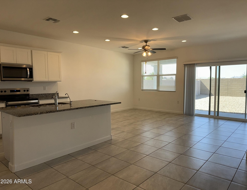 1874 W Starfire Avenue - Photo 9