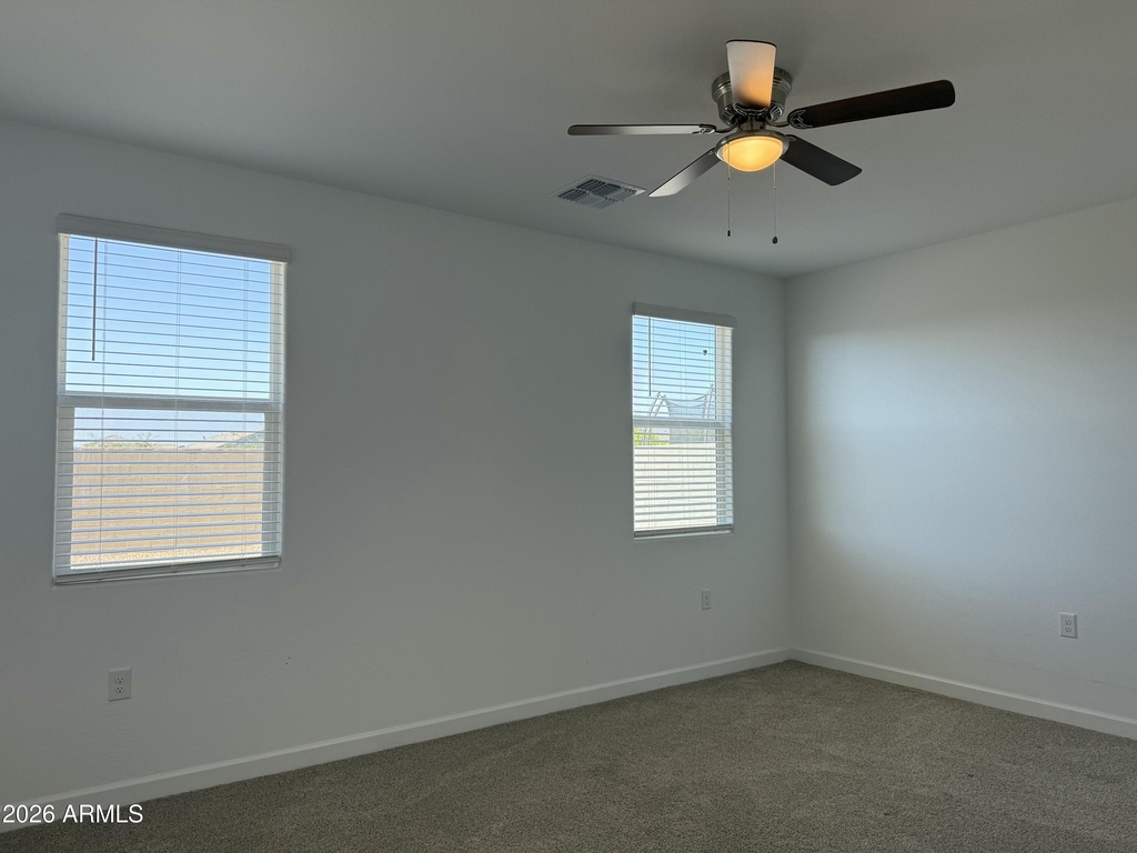1874 W Starfire Avenue - Photo 4