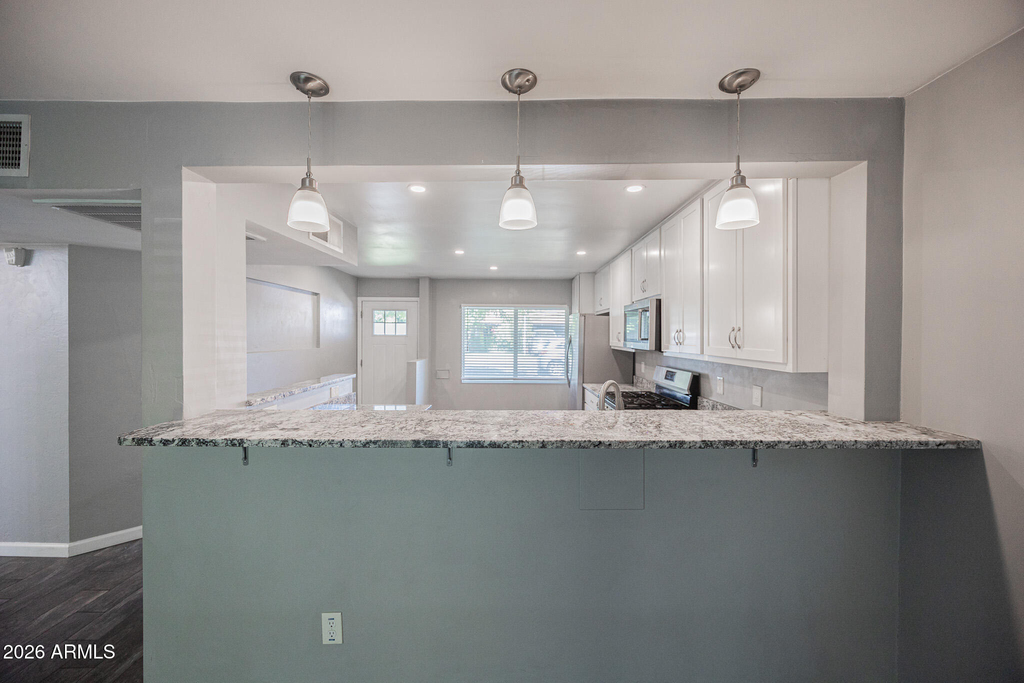 6521 N 19th Drive - Photo 7