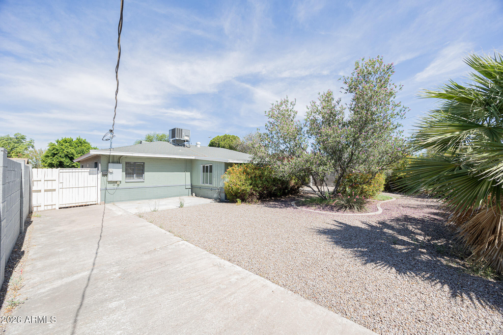 6521 N 19th Drive - Photo 28
