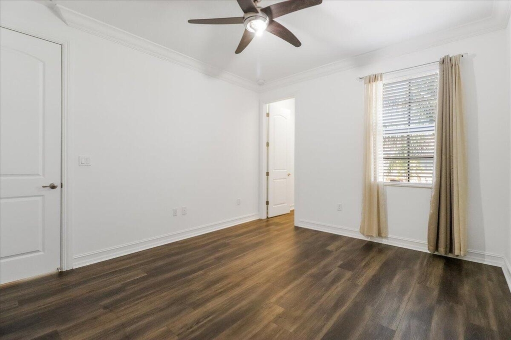 10098 Akenside Drive - Photo 32