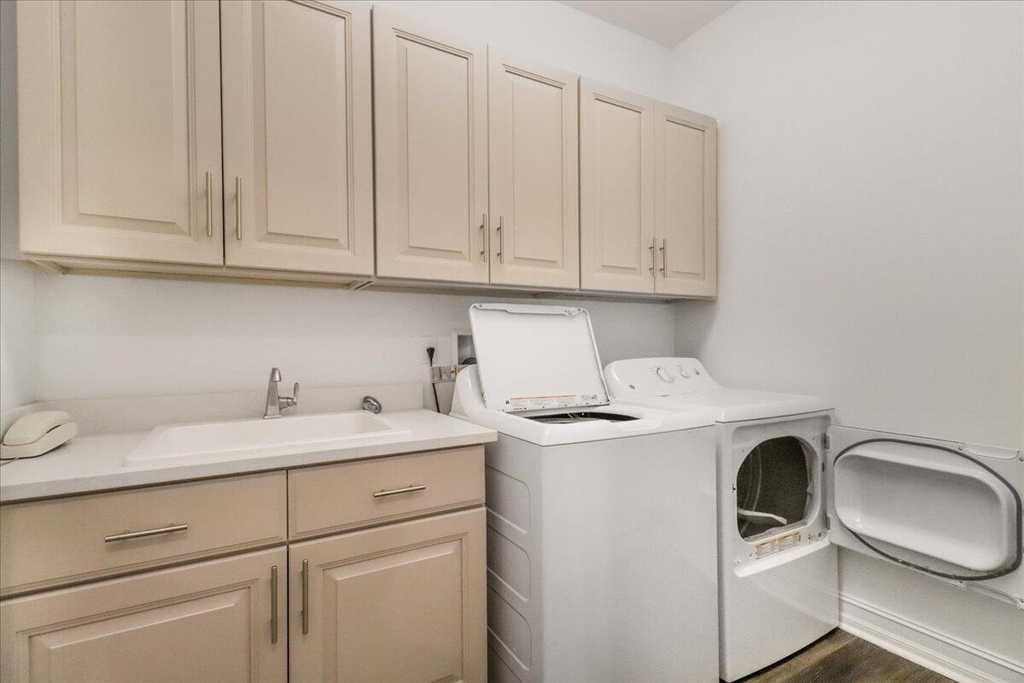 10098 Akenside Drive - Photo 39