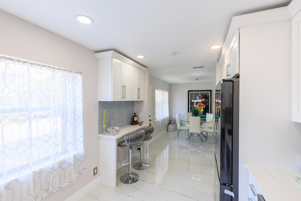 5241 Jog Lane - Photo 3