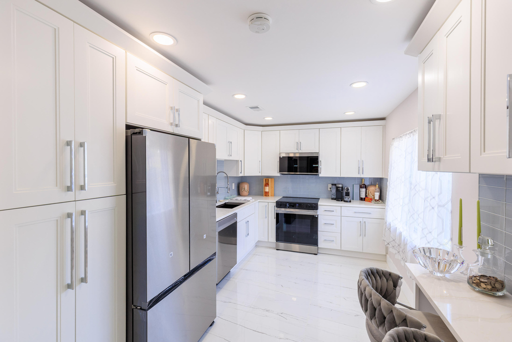 5241 Jog Lane - Photo 0