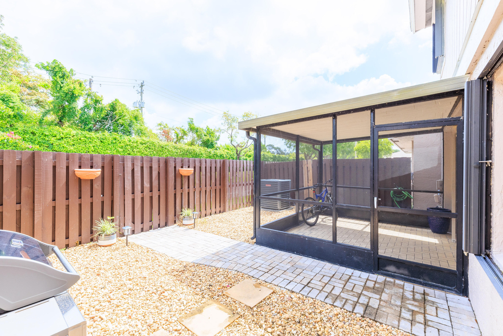 5241 Jog Lane - Photo 16